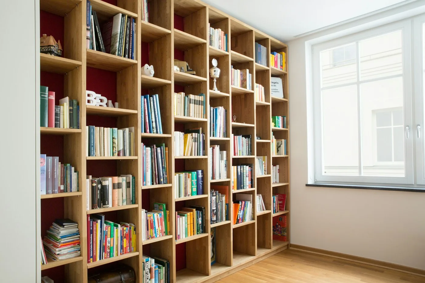 Édition Bibliothèque en Chêne 5 Niveaux — Essentiel
